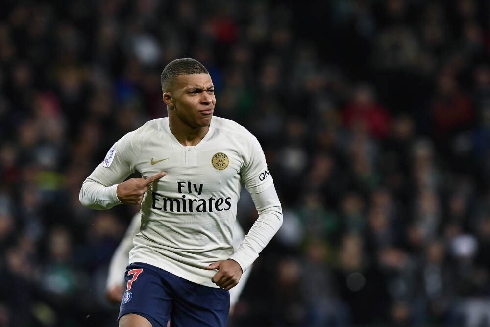 拒服兵役被通报！刘某不得录用为公务员